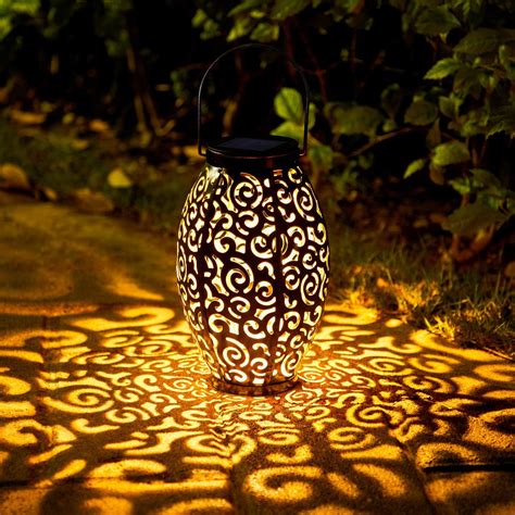 Outdoor Lanterns in Decorative Outdoor Lighting 